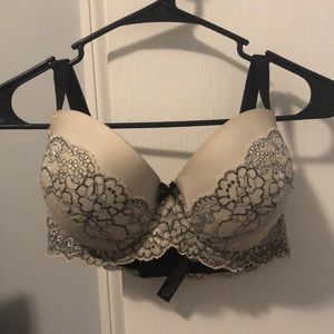 Victoria’s Secret Dream Angels Bra